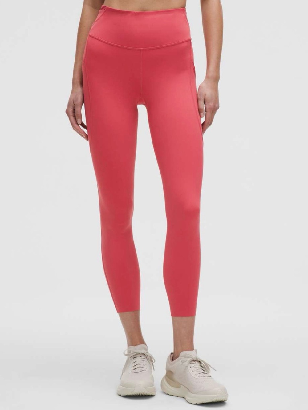 lululemon Fast and Free High-Rise Tight 25” – 5 Pocket
Color: Desert Red
Size: 6